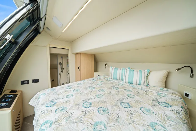  Yacht Photos Pics 2024 Absolute 64 Navetta - Image 12