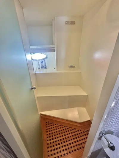 Notorius Yacht Photos Pics 2007 Gianetti Ht68 - Image 21