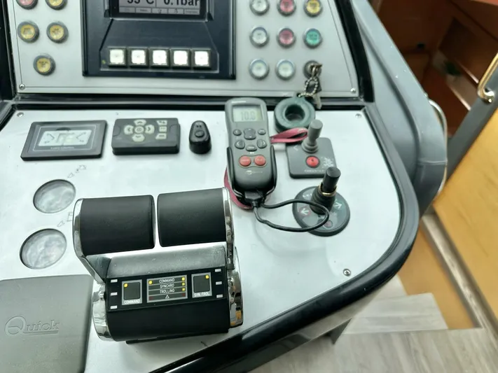 Notorius Yacht Photos Pics 2007 Gianetti Ht68 - Image 40