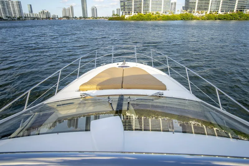  Yacht Photos Pics 2014 Azimut 48 Flybridge - Image 56