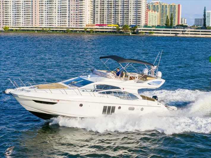  Yacht Photos Pics 2014 Azimut 48 Flybridge - Image 22