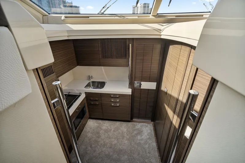  Yacht Photos Pics 2014 Azimut 48 Flybridge - Image 64