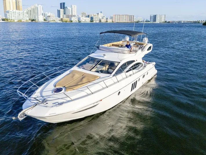  Yacht Photos Pics 2014 Azimut 48 Flybridge - Image 3