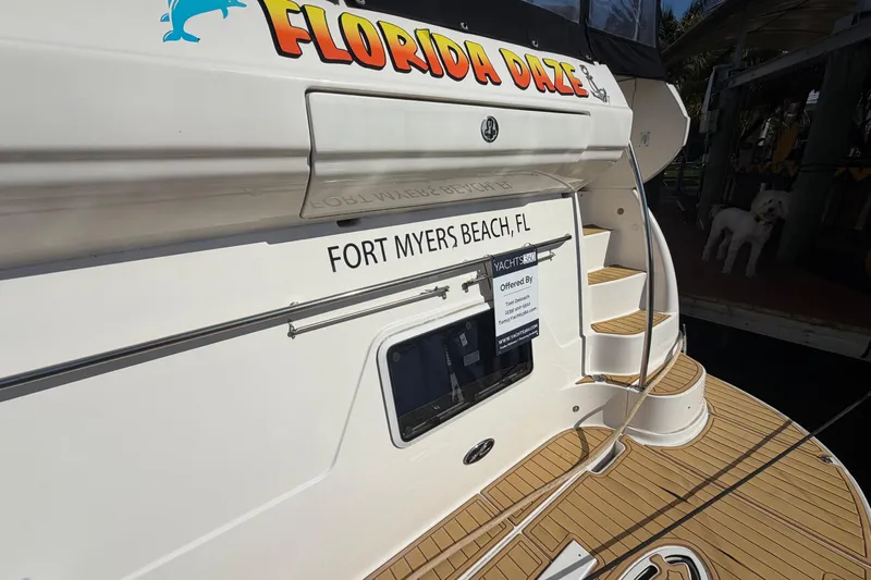  Yacht Photos Pics 2002 Sea Ray 480 Motor Yacht docked at Fort Myers Beach, Florida.