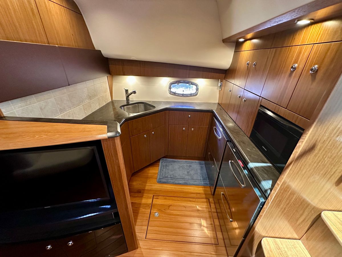 2018 Tiara Yachts 43 