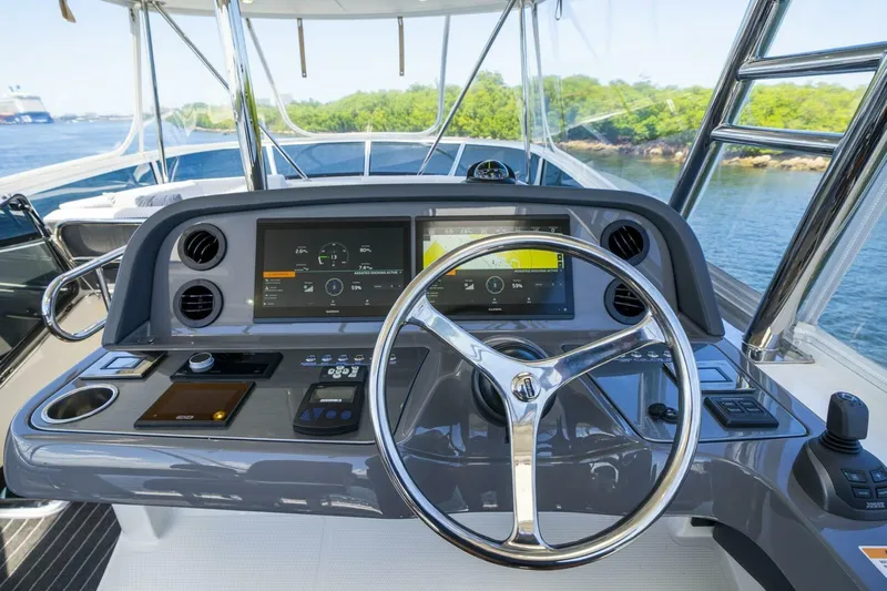  Yacht Photos Pics 2023 Riviera 46 Sports Motor Yacht - Image 47