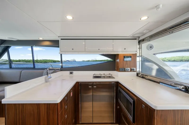  Yacht Photos Pics 2023 Riviera 46 Sports Motor Yacht - Image 26