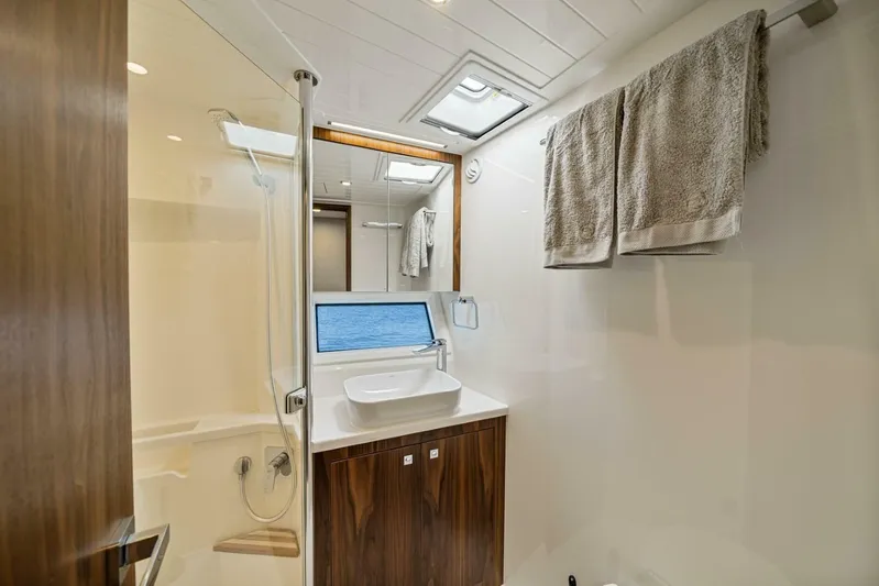  Yacht Photos Pics 2023 Riviera 46 Sports Motor Yacht - Image 38