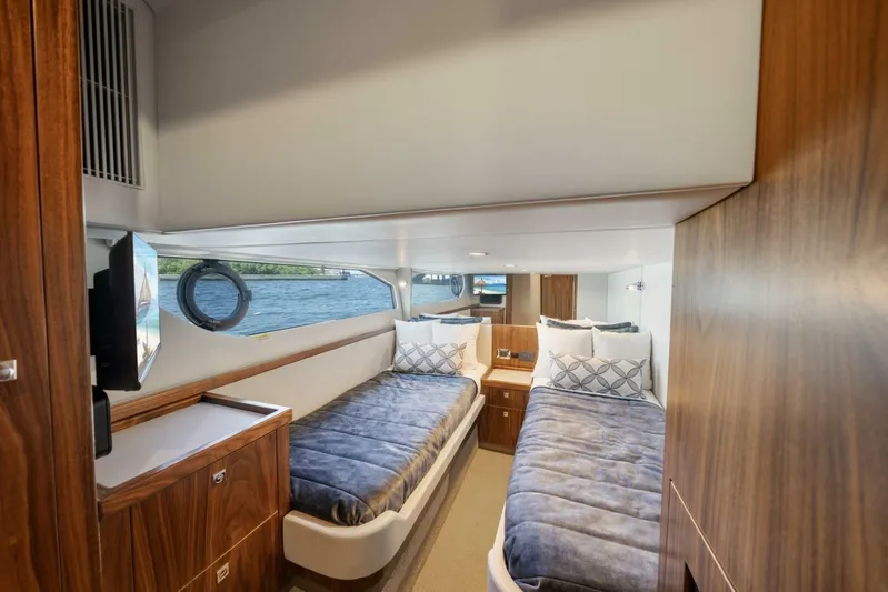  Yacht Photos Pics 2023 Riviera 46 Sports Motor Yacht - Image 35