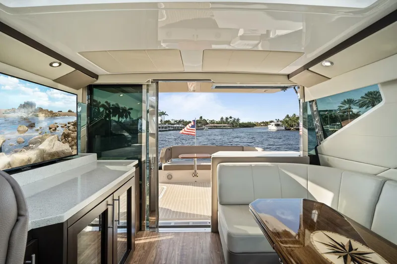  Yacht Photos Pics 2017 Regal 53 Sport Coupe - Image 29