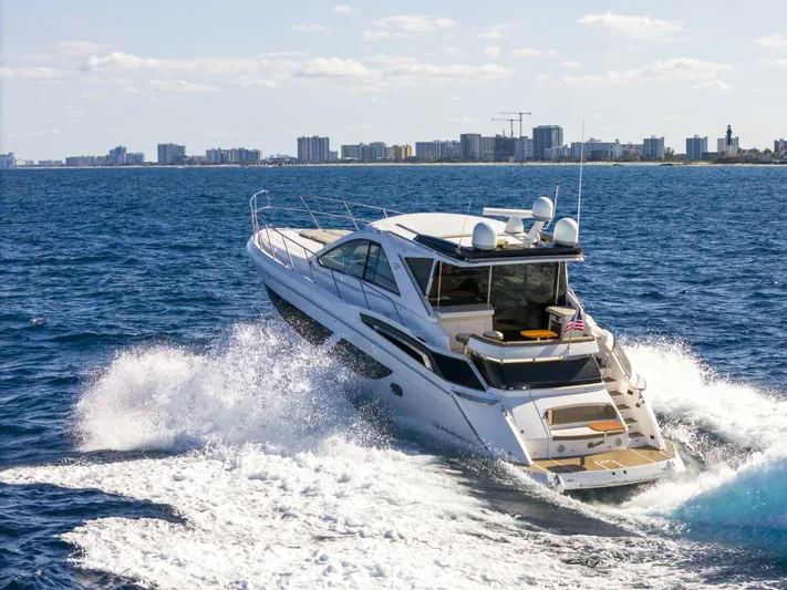  Yacht Photos Pics 2017 Regal 53 Sport Coupe - Image 14