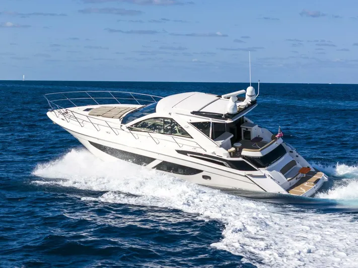  Yacht Photos Pics 2017 Regal 53 Sport Coupe - Image 3
