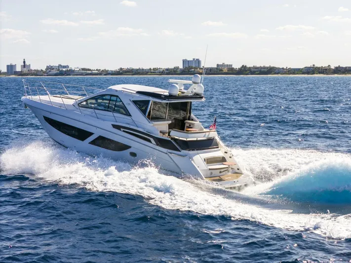  Yacht Photos Pics 2017 Regal 53 Sport Coupe - Image 4