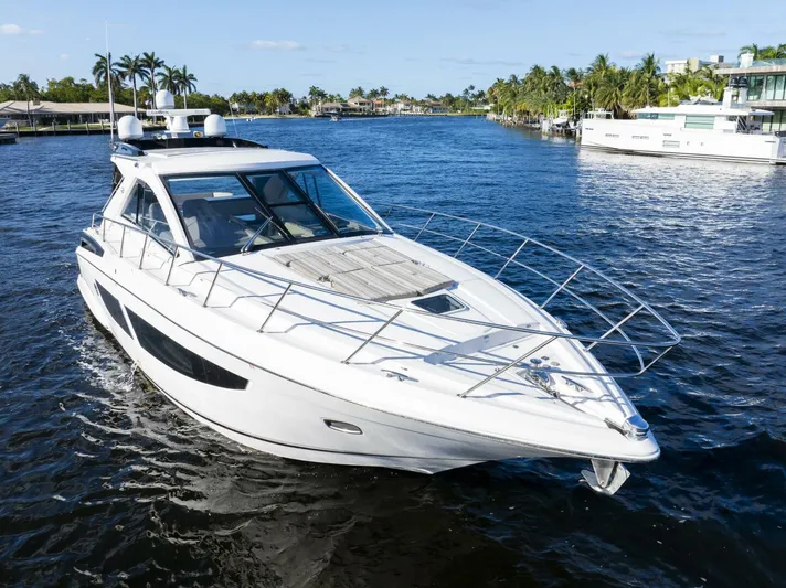  Yacht Photos Pics 2017 Regal 53 Sport Coupe - Image 12