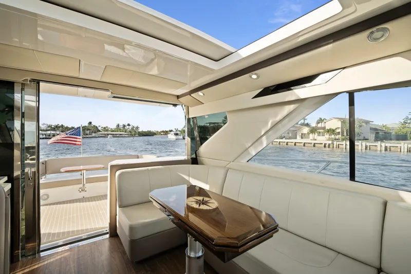  Yacht Photos Pics 2017 Regal 53 Sport Coupe - Image 28