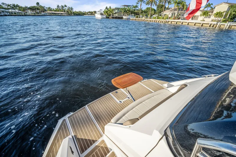  Yacht Photos Pics 2017 Regal 53 Sport Coupe - Image 17