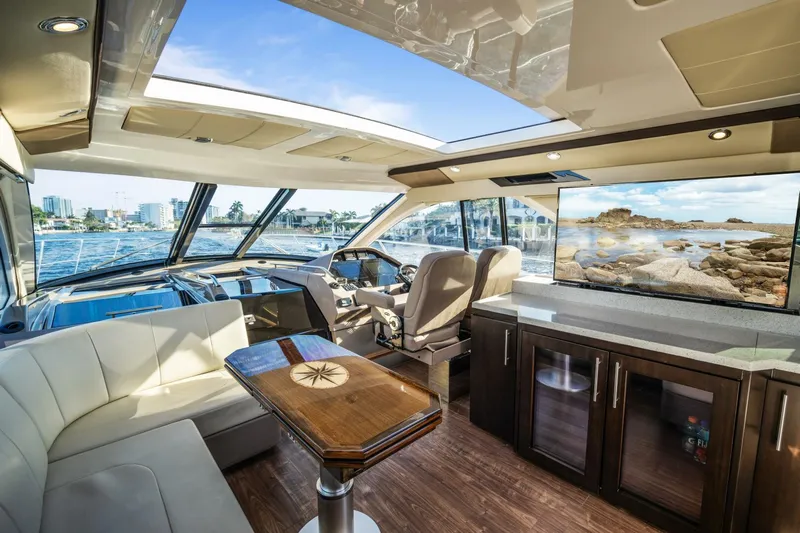  Yacht Photos Pics 2017 Regal 53 Sport Coupe - Image 31