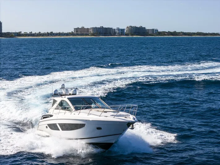  Yacht Photos Pics 2017 Regal 53 Sport Coupe - Image 7