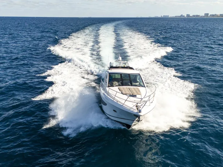  Yacht Photos Pics 2017 Regal 53 Sport Coupe - Image 5