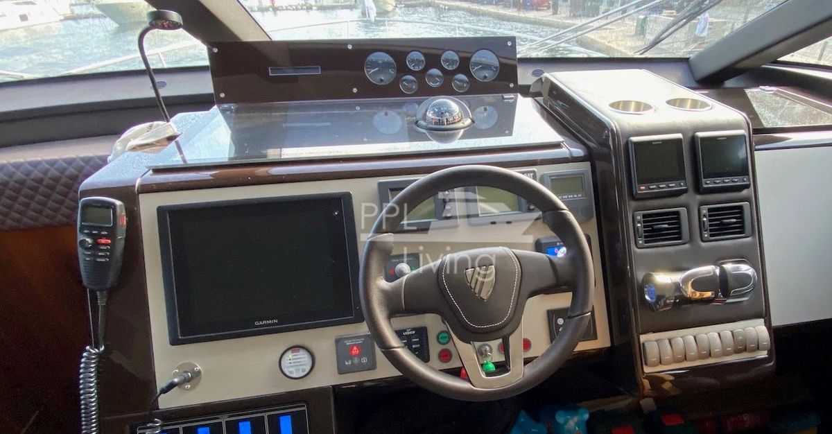 2018 Fairline 66 