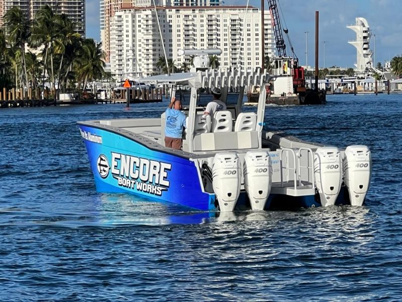 2021 Encore Boat Works 39