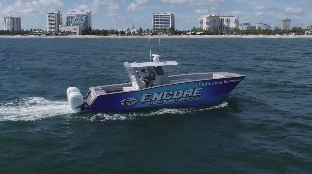2021 Encore Boat Works 39