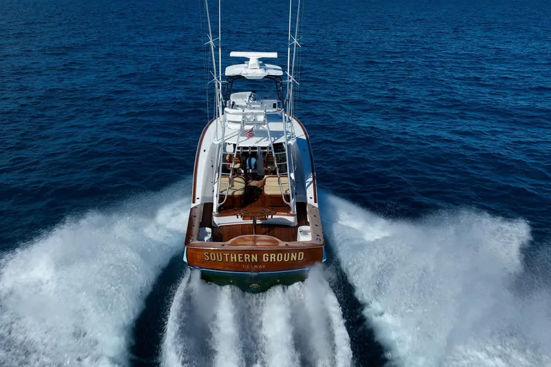 Southern Ground Yacht Photos Pics 2015 Winter Custom Yachts W-18 cruising on open ocean waters.