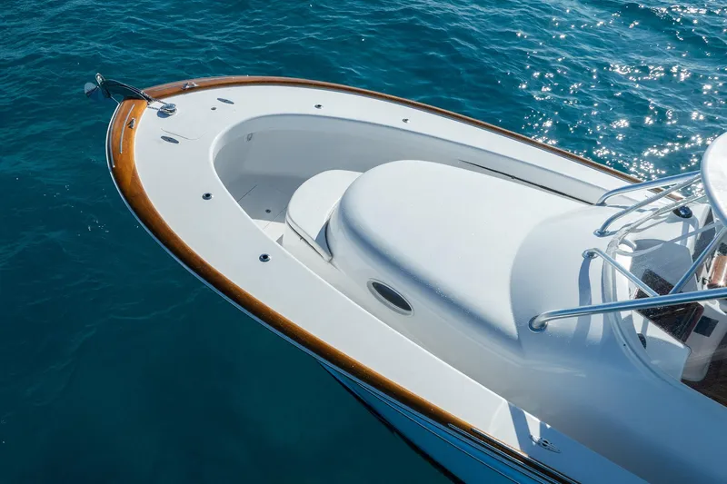 Southern Ground Yacht Photos Pics 2015 Winter Custom Yachts W-18 boat on clear blue water.