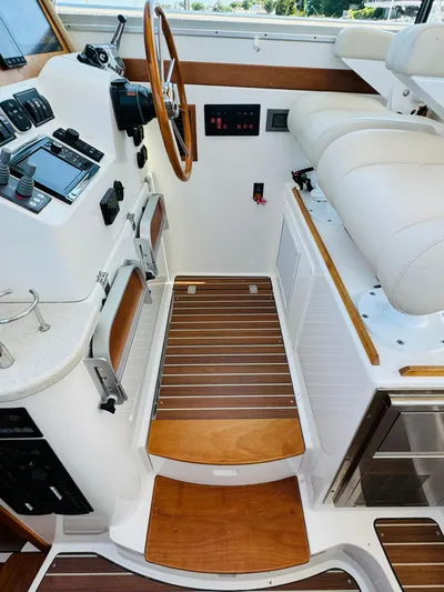 Half Moon Yacht Photos Pics 