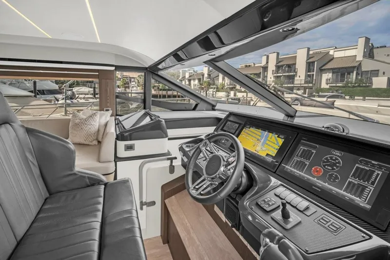  Yacht Photos Pics 2020 Absolute 58 Fly - Image 7