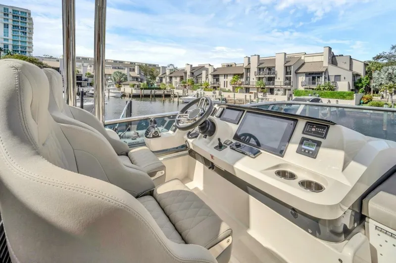  Yacht Photos Pics 2020 Absolute 58 Fly - Image 33