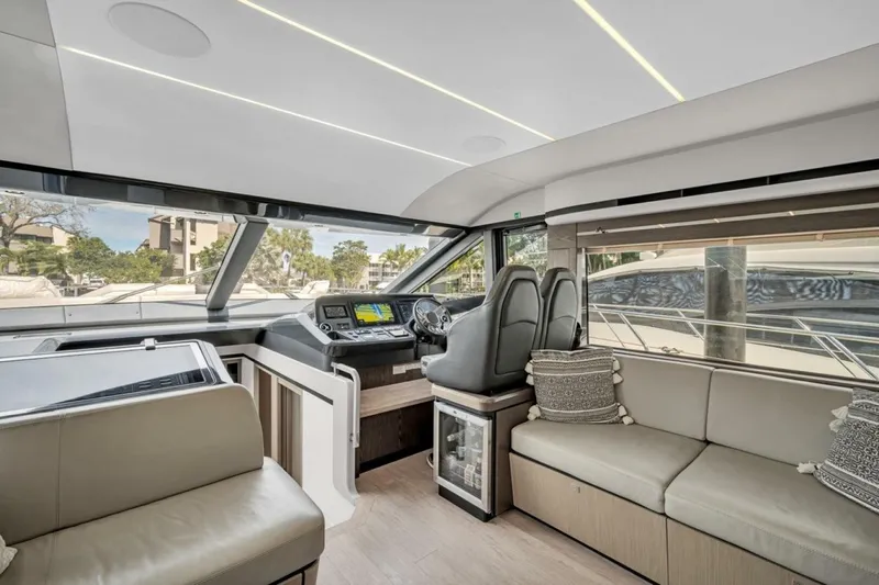  Yacht Photos Pics 2020 Absolute 58 Fly - Image 16