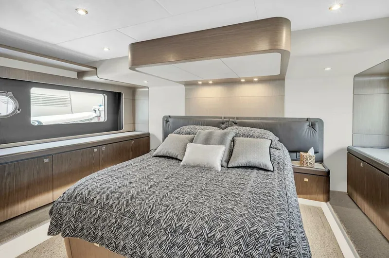  Yacht Photos Pics 2020 Absolute 58 Fly - Image 44