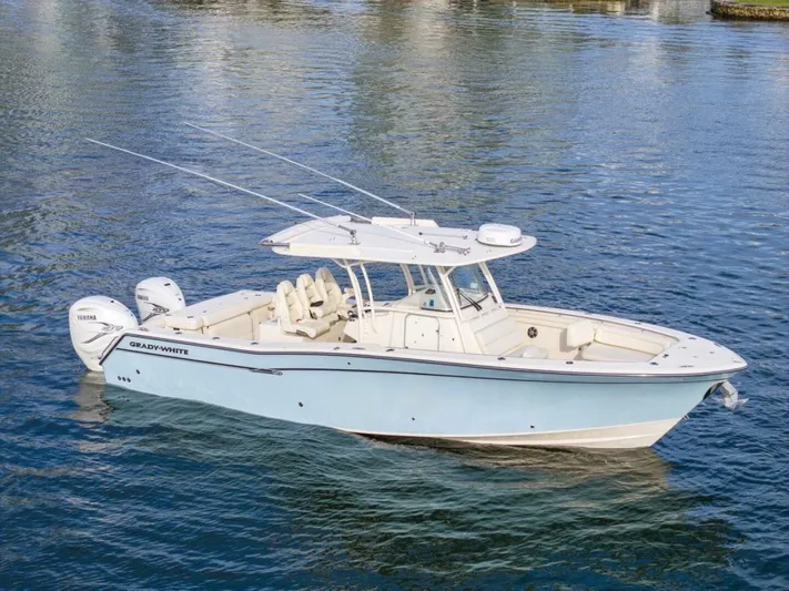 Low Hours Yacht Photos Pics 2019 Grady-white Canyon 336 - Image 10