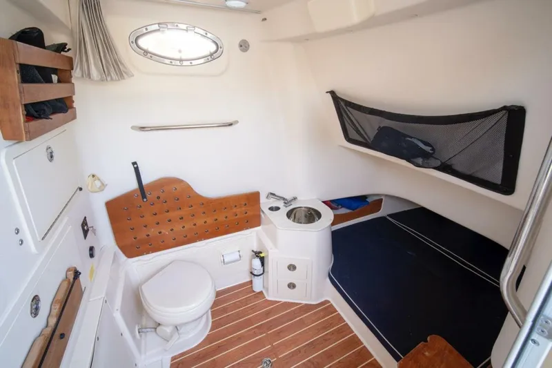 Low Hours Yacht Photos Pics 2019 Grady-white Canyon 336 - Image 27