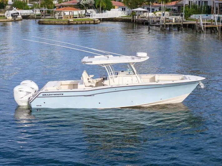 Low Hours Yacht Photos Pics 2019 Grady-white Canyon 336 - Image 11