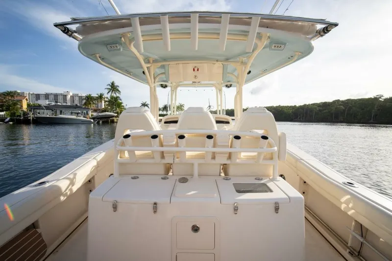 Low Hours Yacht Photos Pics 2019 Grady-white Canyon 336 - Image 15