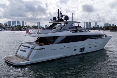 Yacht