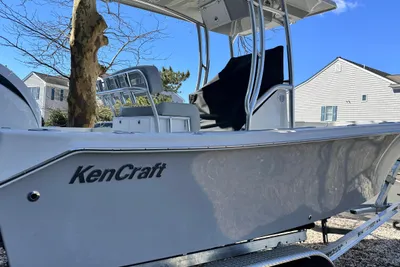KenCraft 21 Center Console