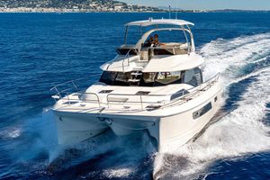 Aquila 44 Yacht