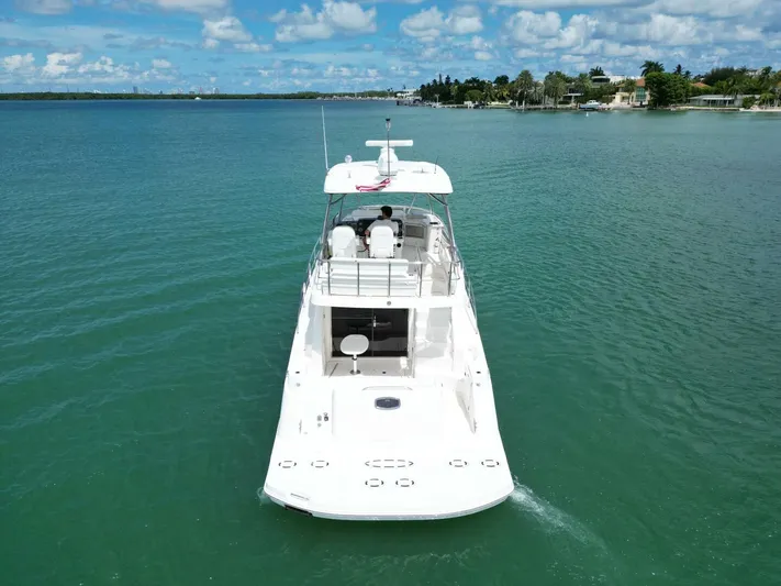  Yacht Photos Pics 2008 Sea Ray 505 Sedan Bridge - Image 9