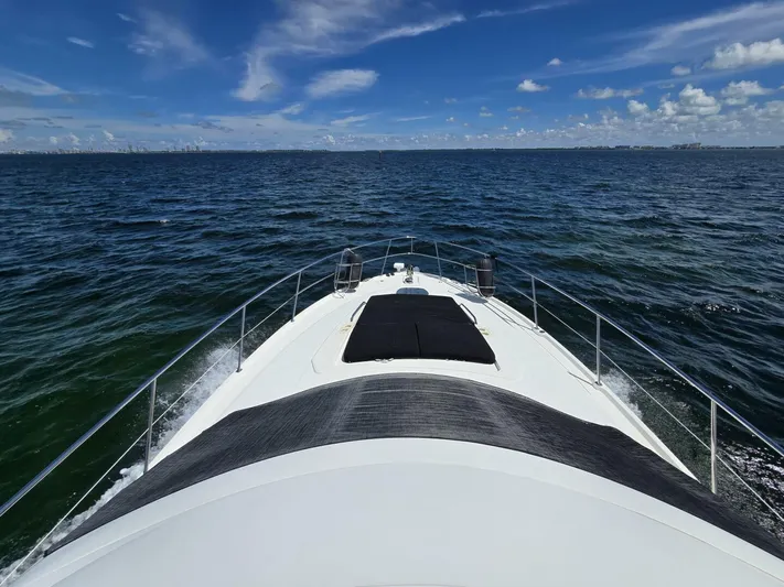  Yacht Photos Pics 2008 Sea Ray 505 Sedan Bridge - Image 41