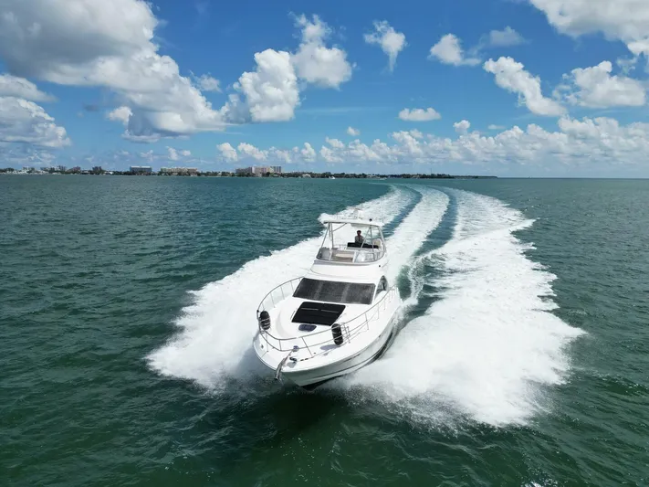  Yacht Photos Pics 2008 Sea Ray 505 Sedan Bridge - Image 2