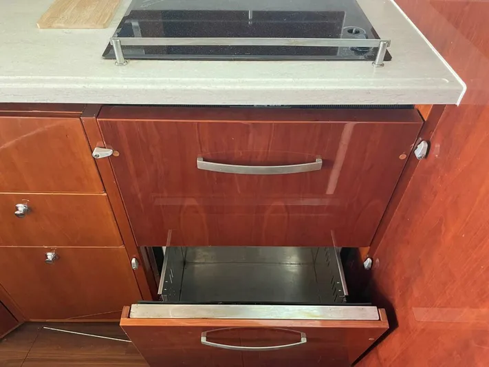  Yacht Photos Pics 2011 Riviera 43 Open Flybridge - Image 18