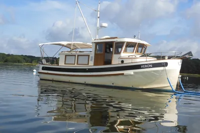 Sundowner Tug Tug 30