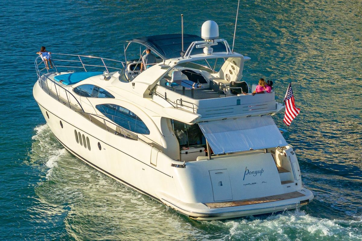 2003 Azimut 68 