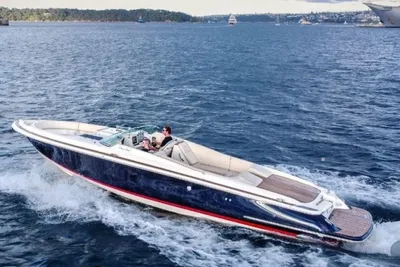 Custom Chris Craft Heritage 32