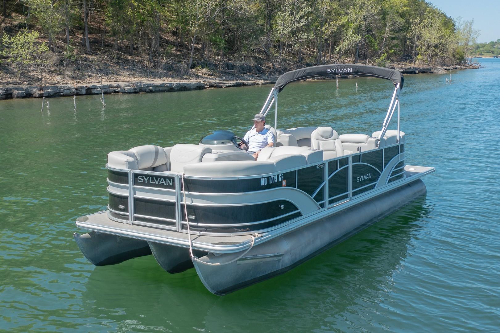 2017 Sylvan Mirage 8522 LZ Pontoon for sale - YachtWorld