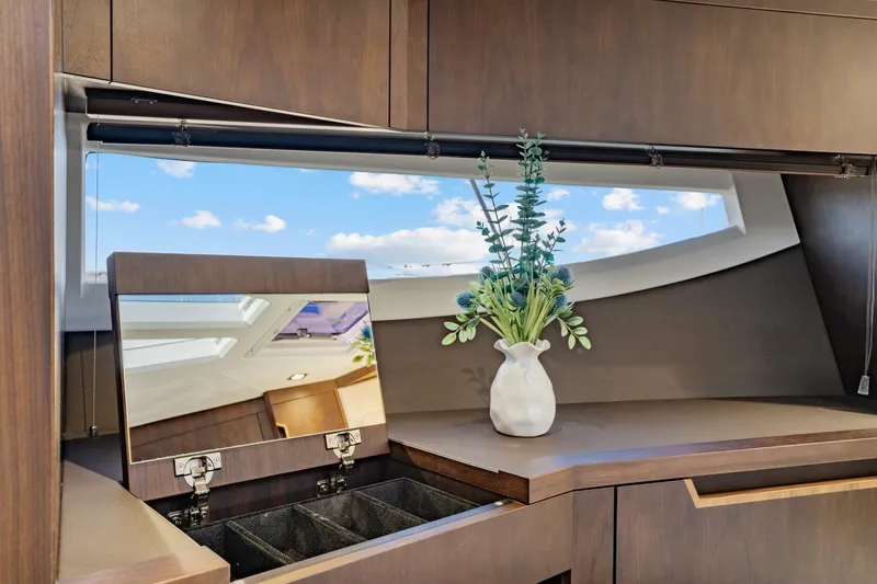  Yacht Photos Pics 2022 Galeon 500 Fly - Image 47