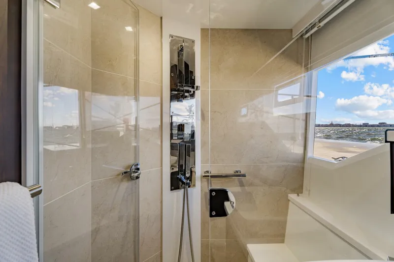  Yacht Photos Pics 2022 Galeon 500 Fly - Image 50